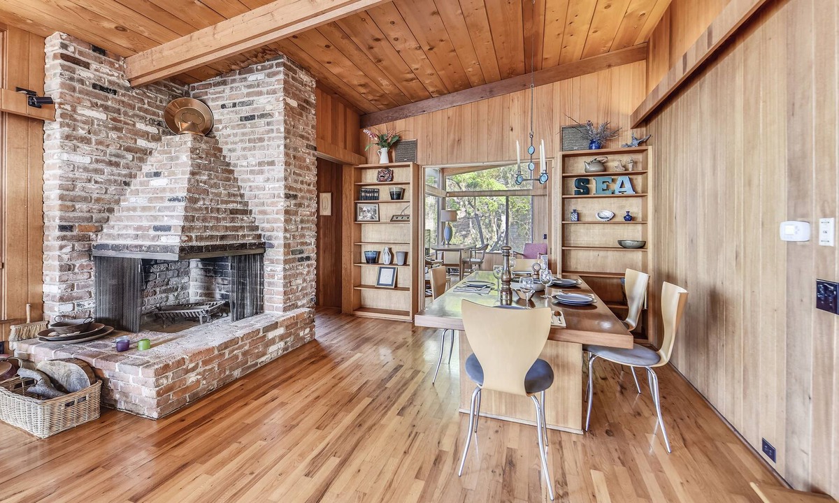 Country Club House | Ocean Mid century architectural landmark w/fireplace & large Private deck