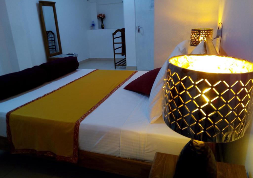 Dehiwala-Mount Lavinia House | Ocean Pebbles