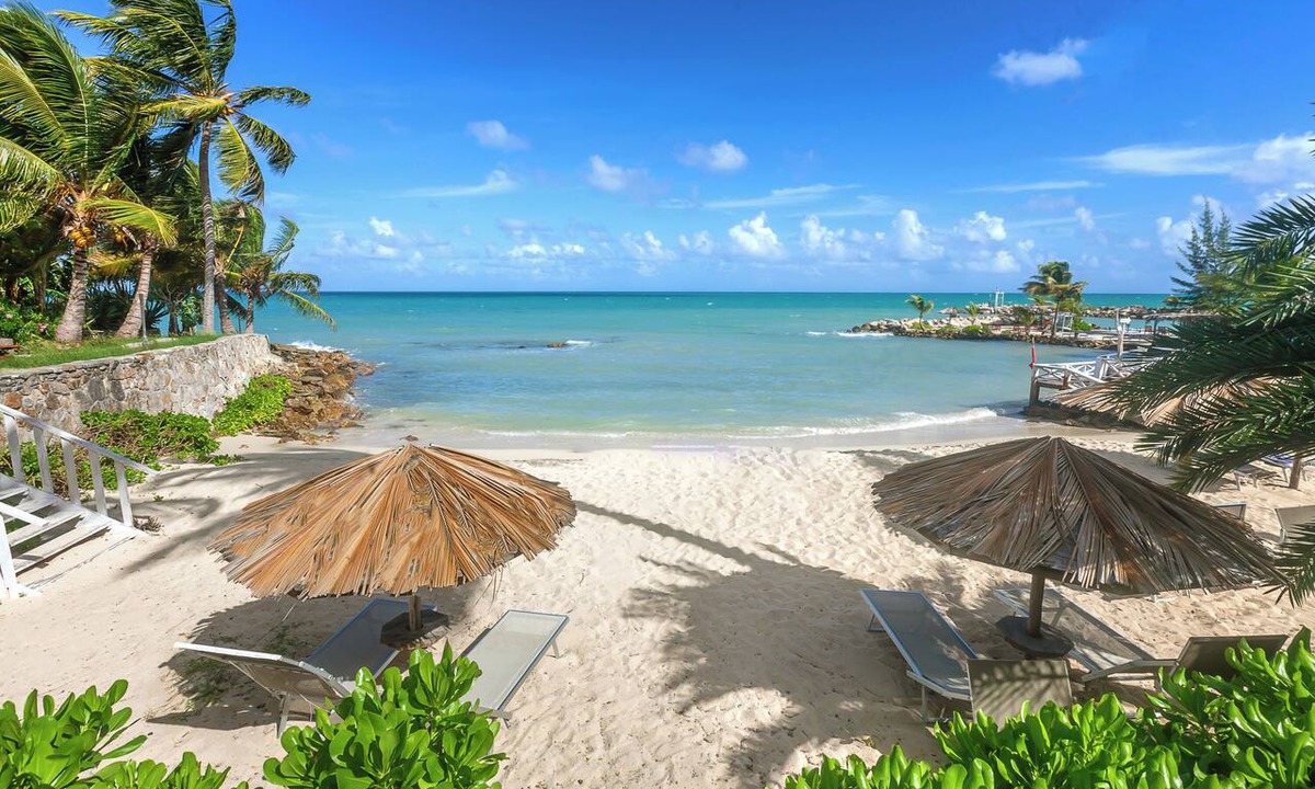 Dickenson Bay Hotel | Ocean Point Beach Resort & Spa - Adults Only