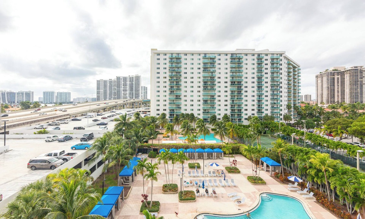 Sunny Isles Beach Apartment | Ocean Reserve by Boutique Apartments MIA