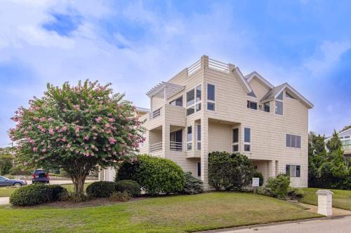 Croatan Beach House | Ocean Sky