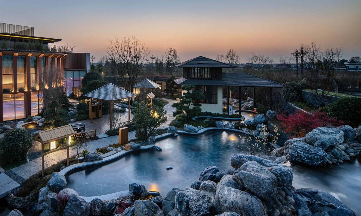 Chengdu Hotel | Ocean Spring Resort Chengdu - MGallery Collection