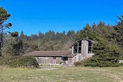 Smith River House | Ocean Treasures