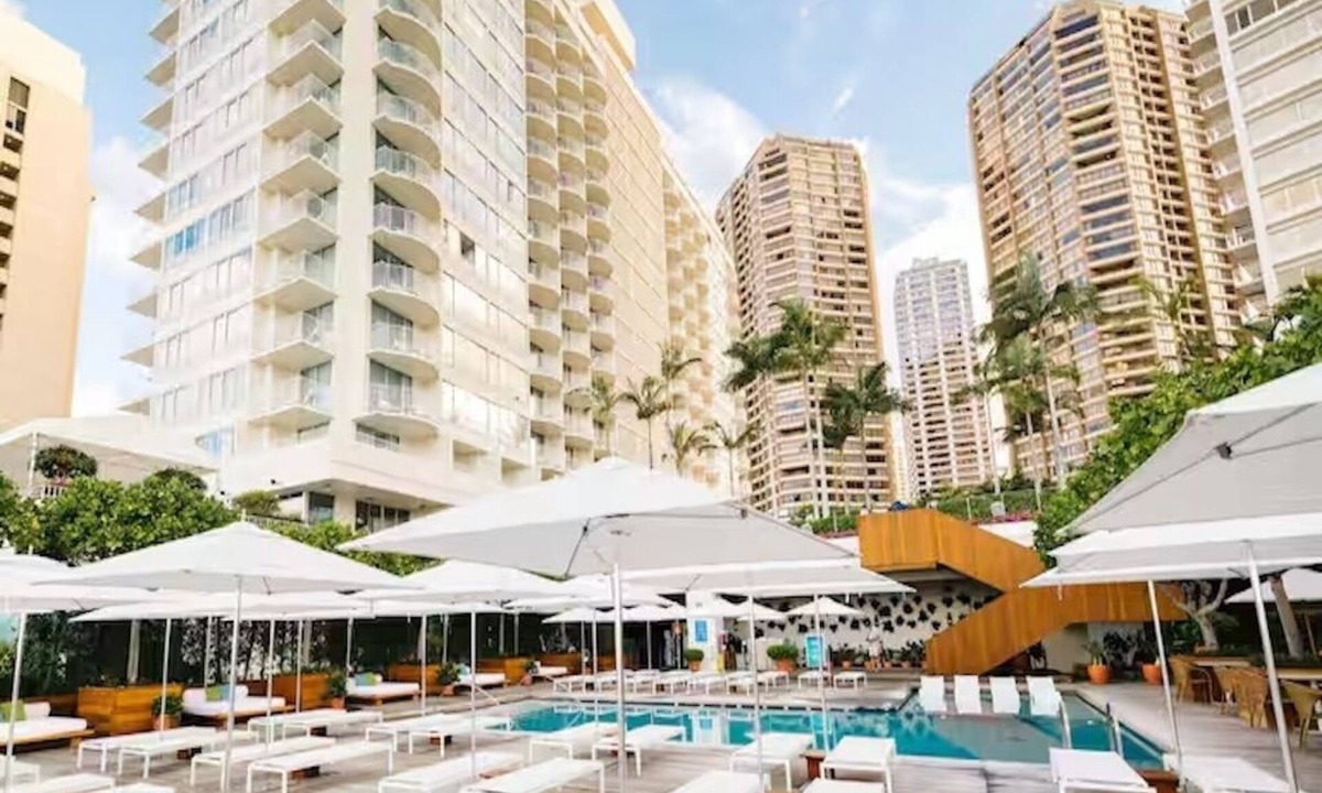 Waikiki Hotel | Ocean view 1BDR 2-Bath suite Large private terrace The Modern Honolulu Hotel