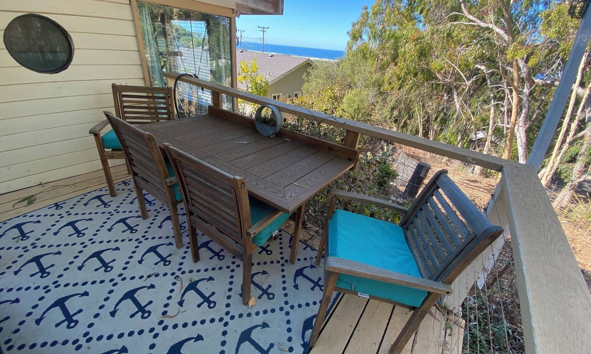 Morro Bay Cottage | Ocean View, 2 King Bedrooms, lots of outdoor space, 6 decks.