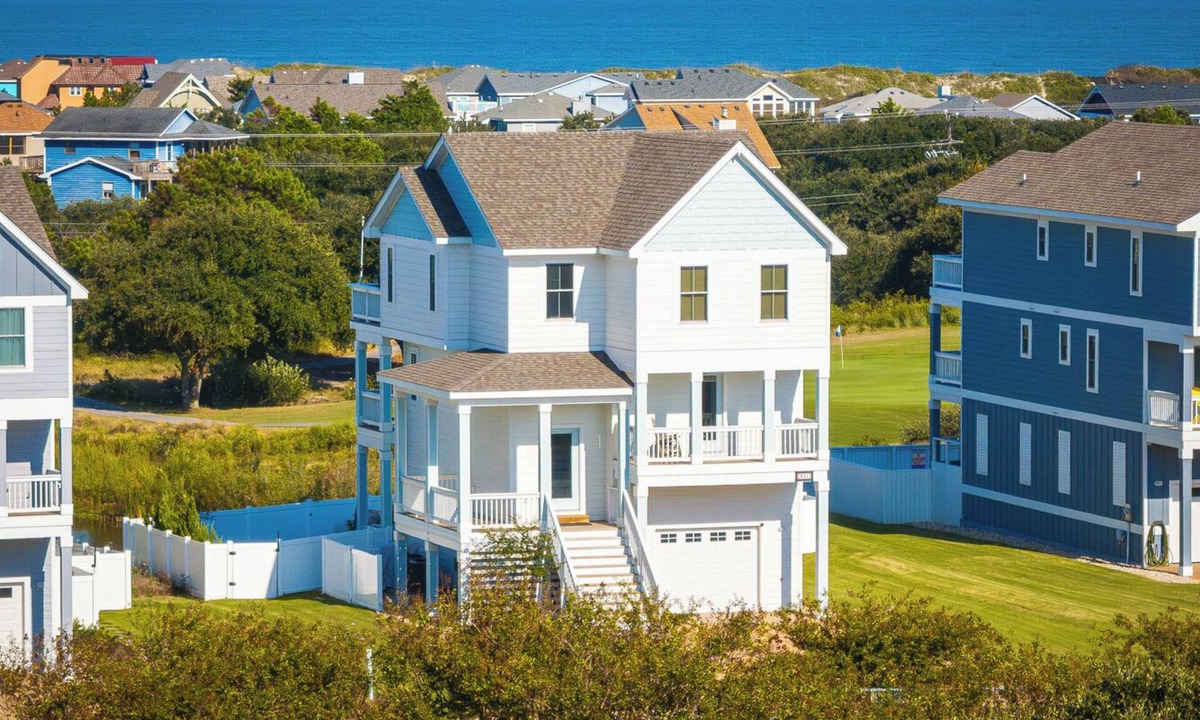 Corolla House | Ocean-view 4-bedroom, 3.5 bath Corrolla home w/pool+hot tub - sleeps 11