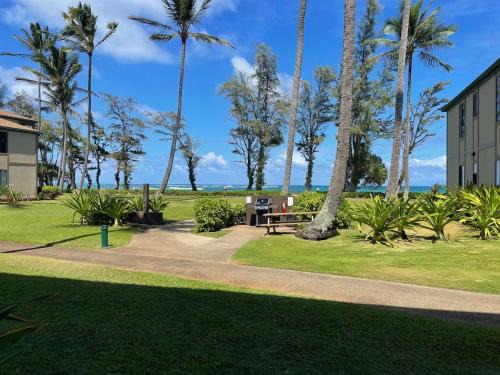Kapaa House | Ocean View Condo Pono Kai Resort PF-G102