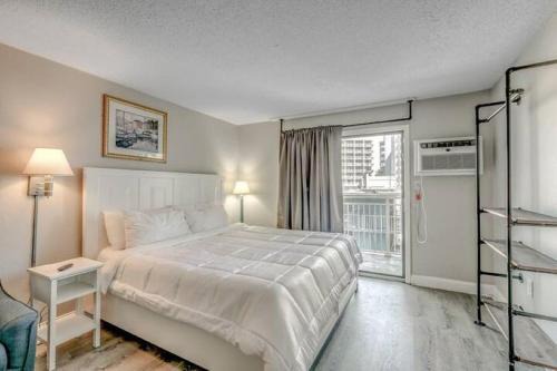 Myrtle Beach House | Ocean View King Suite! Perfect for 2-4 Guests! Sea Mist 50704