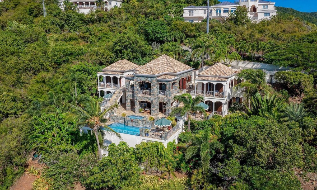 Point Rendezvous Villa | Ocean View Luxury all Ensuite Villa