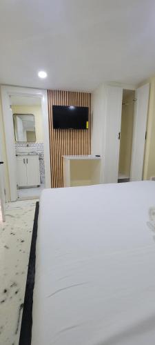 St. George's Apartment | Ocean view suite