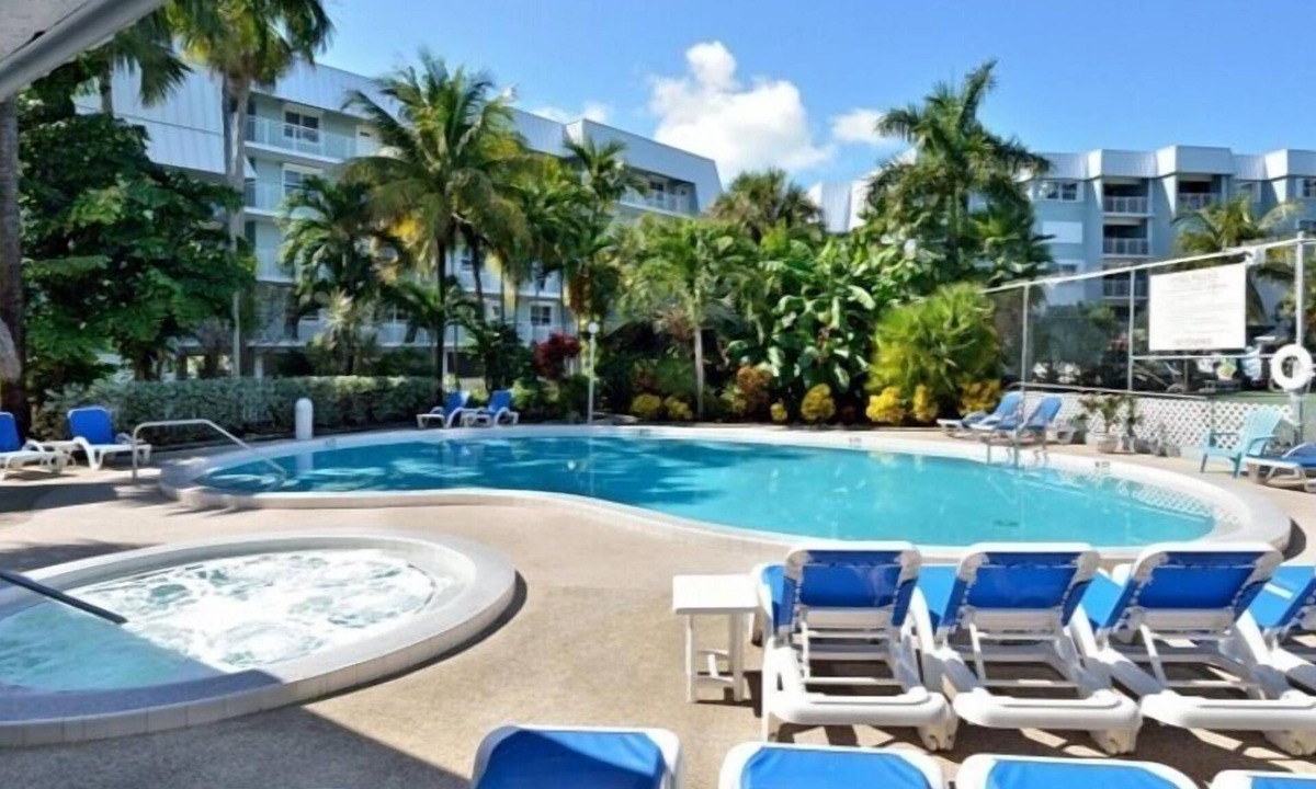 Key West Condo | Ocean views and beach breezes at La Brisa's #303 West