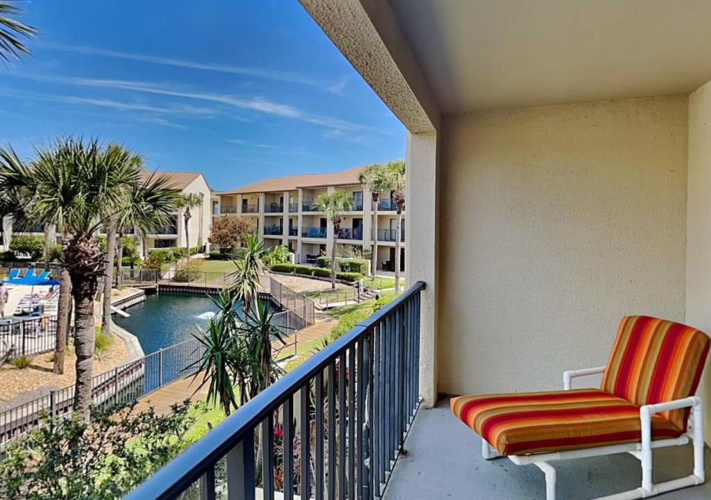 St. Augustine Beach Apartment | Ocean Villas 107