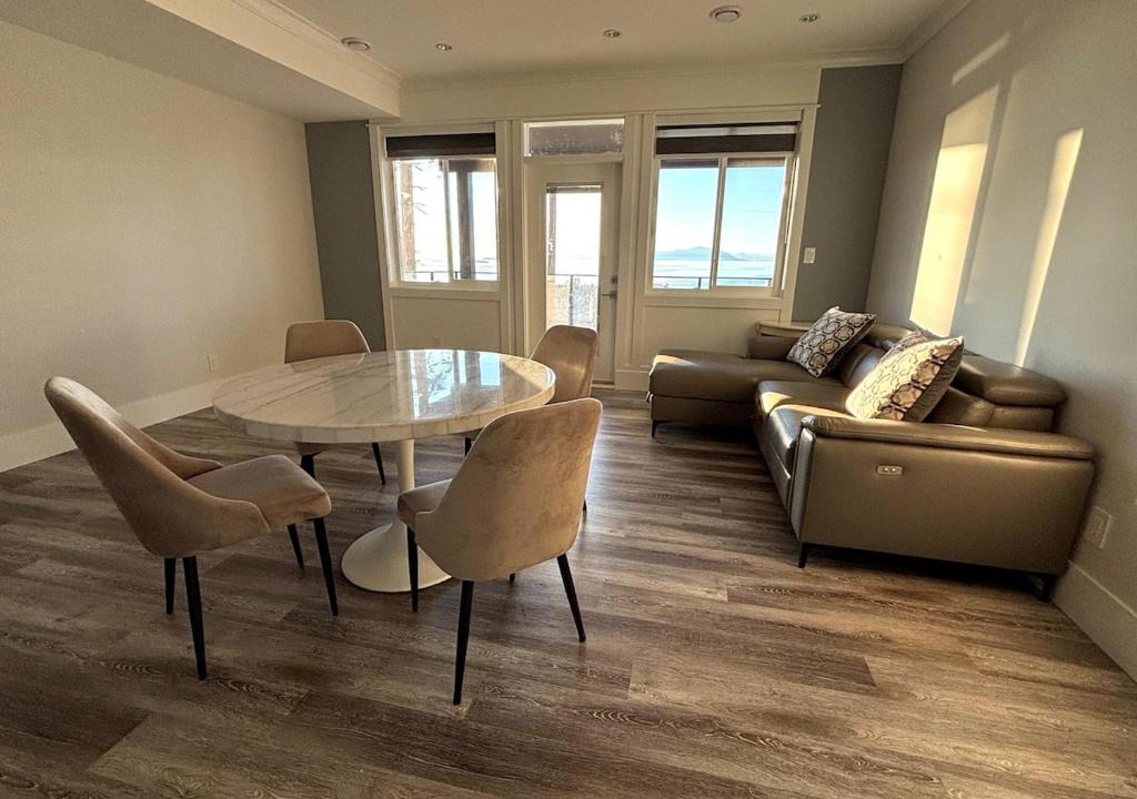 Regional District of Nanaimo House | Ocean Whispers