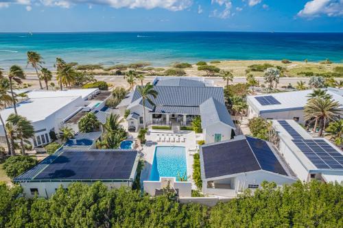Malmok Villa | Oceanfront 10BR Lux Villa Pool Full Ocean View
