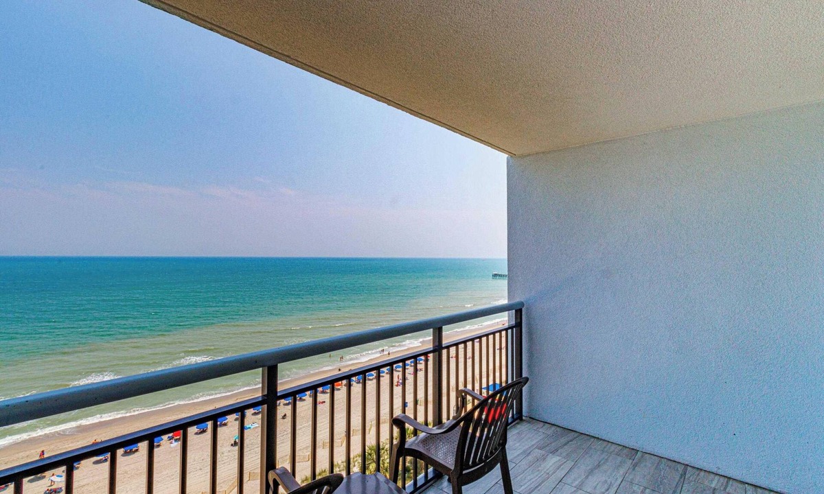 Downtown Myrtle Beach Condo | Oceanfront 1BR Condo, Bayview Resort on the Broadwalk, Myrtle Beach, Indoor Pool