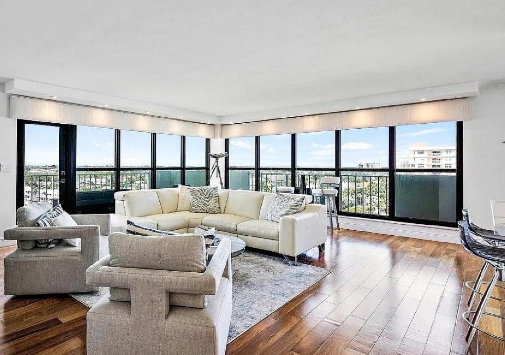 Highland Beach Apartment | Oceanfront 3 Bedroom Penthouse with Wraparound Views