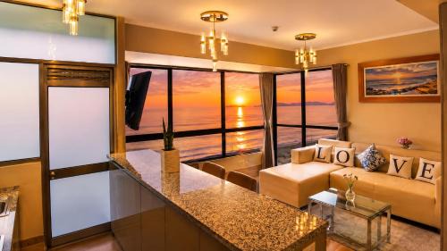 San Miguel Apartment | "Oceanfront 3BR, Home Office, Pool, Gym, Sauna, BBQ, Fast Wifi, Play area and Free Parking"
