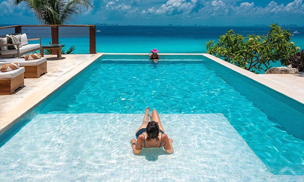 Isla Mujeres Villa | Oceanfront 5BR Villa + Saltwater Pool + Concierge