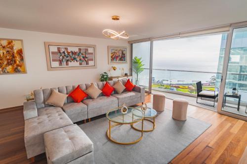 Armendariz Apartment | Oceanfront Apartment - Across from Larcomar Miraflores