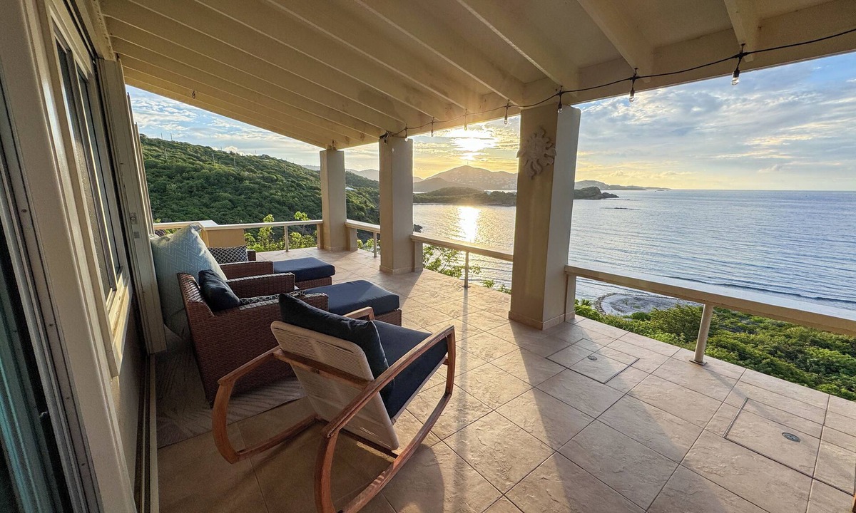 Estate Western Water Island House | Oceanfront Beach house, Pool, Private Path to beach