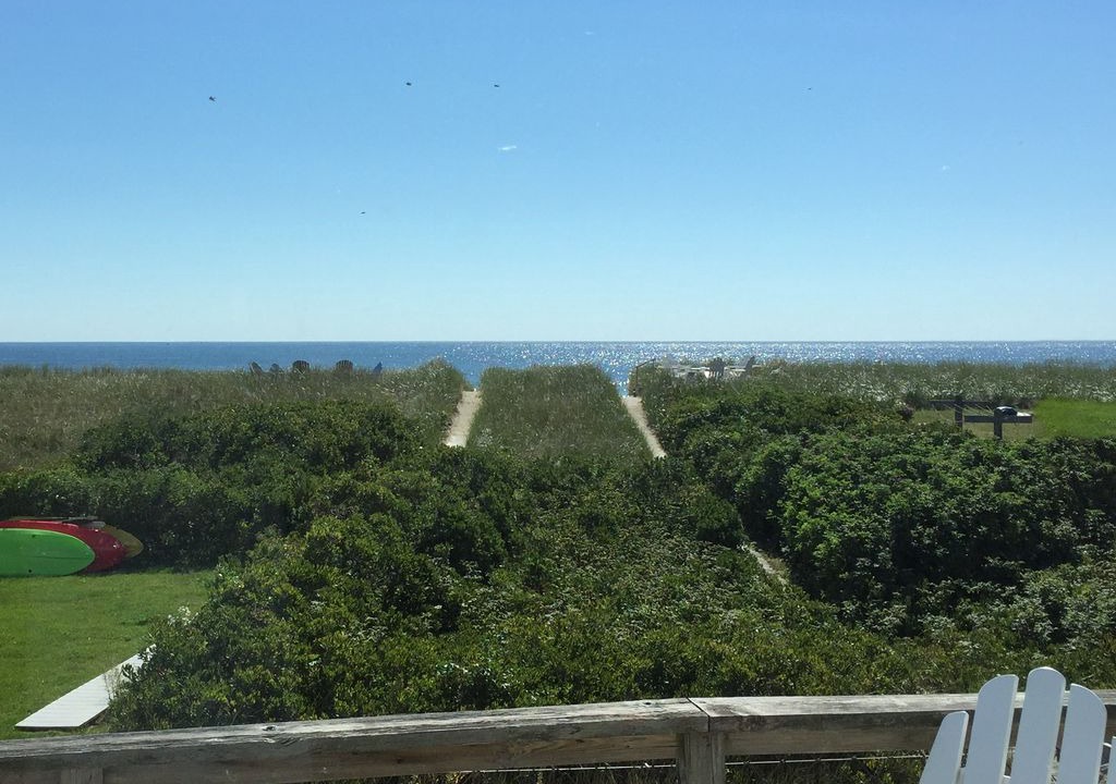Biddeford House | Oceanfront Beach House - Fortunes Rocks Beach