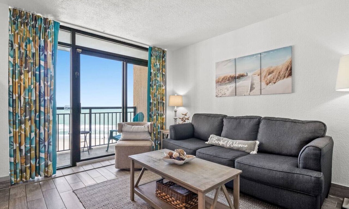 Windy Hill Condo | Oceanfront Condo with Access to Pools and Hot Tubs