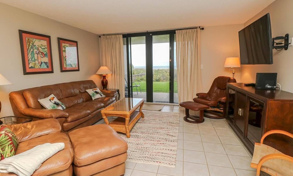 Butler Beach Condo | Oceanfront Charm in Barefoot Trace 114