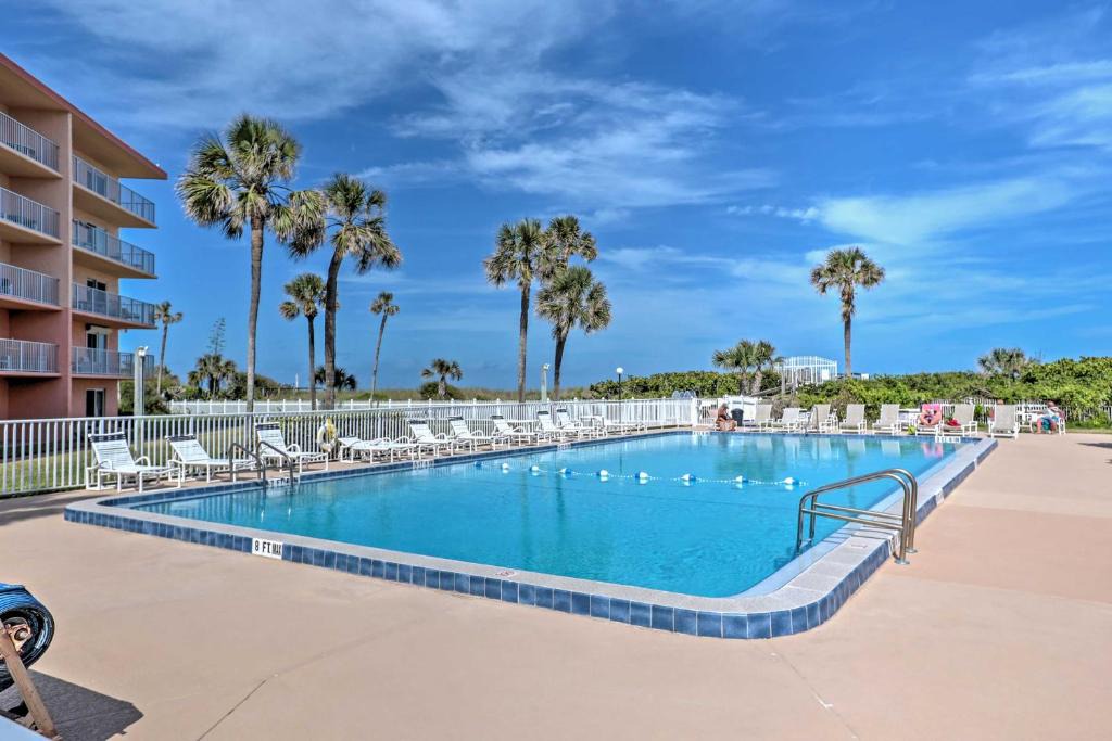 Port Canaveral House | Oceanfront Cocoa Beach Condo w/View: Walk to Pier