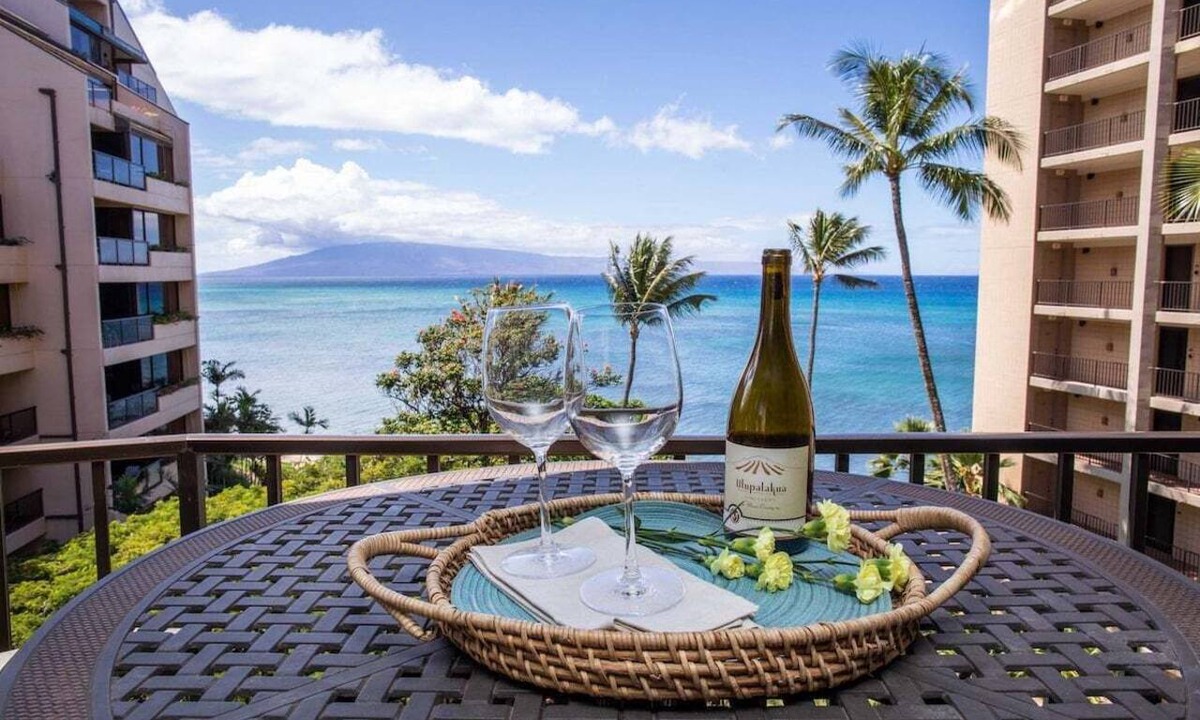Kahana Condo | OceanFront Condo w New AC Stunning Views Pool-Valley Isle 601