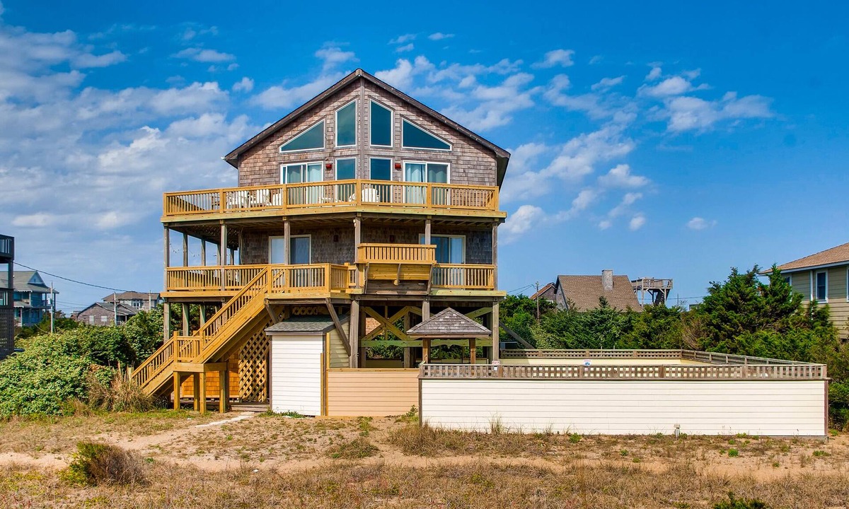 Waves House | Oceanfront Dog Friendly Home w/Private Pool, Hot Tub, Tiki Bar, & Ocean Views!