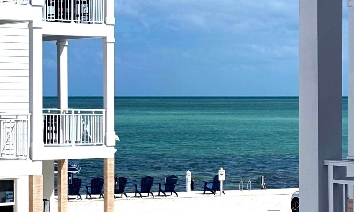 Islamorada House | Oceanfront Islamorada Townhome- Private Dock, Pool & Pet-Friendly