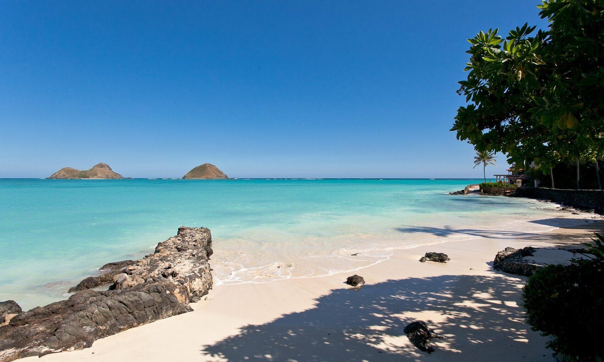 Lanikai House | Oceanfront Lanikai Home with Access to Secluded White Sand Beach