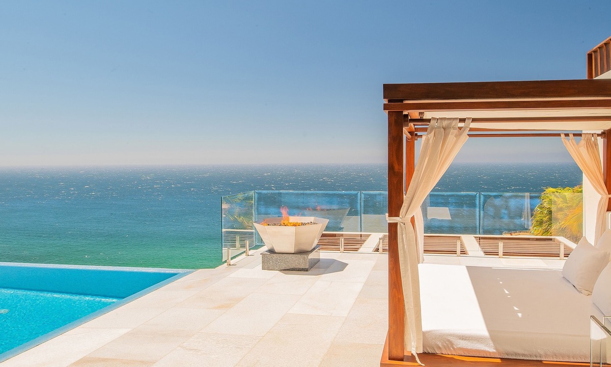 Pedregal Villa | Oceanfront Luxe Villa w/Butler, Cook, Bartender, Pools/Spa, Gym & Walk to Town