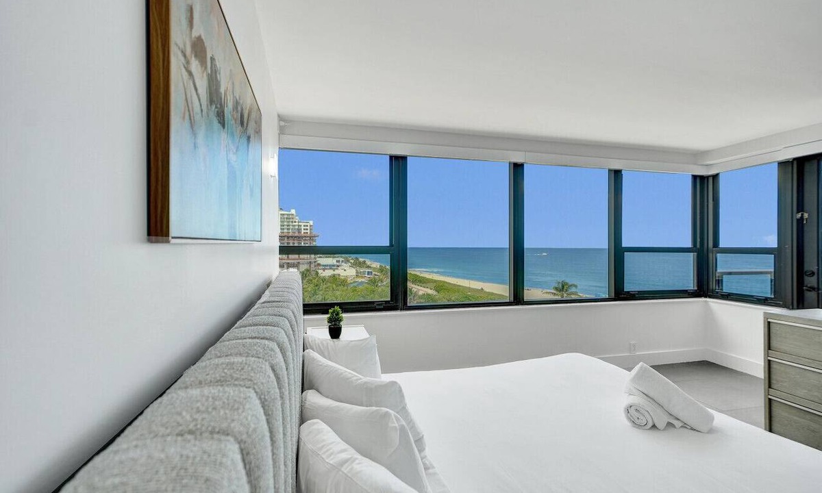Mid Beach Apartment | Oceanfront Luxury 3BR/3BA Condo w/Resort Pools, Gym & Sauna 902