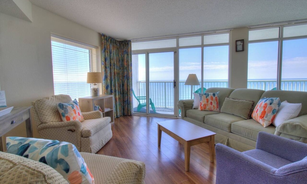 Arcadian Shores Condo | Oceanfront Luxury: 3BR Condo, Sea Watch Resort, Myrtle Beach