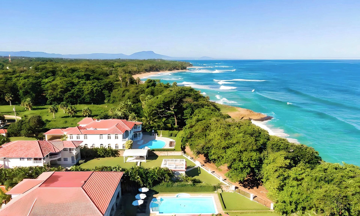 Cabarete Villa | Oceanfront Luxury Villa: Private Pool, Alfresco Lounge, Balcony Views +Bonus