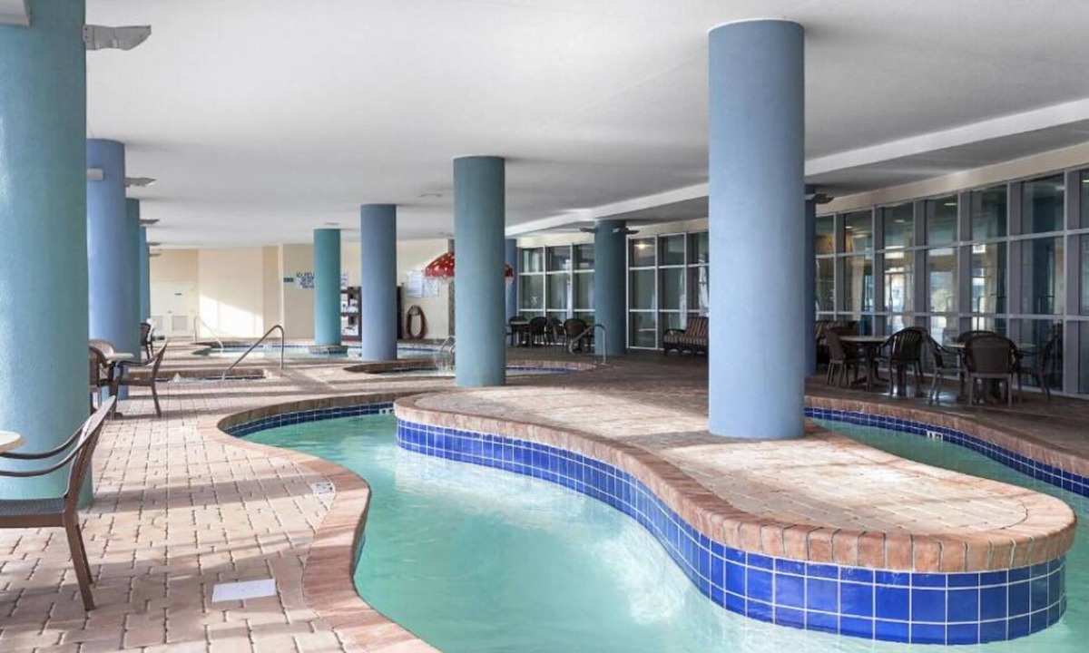 Downtown Myrtle Beach Hotel | Oceanfront Oasis | 3 Units | 5.0 mi to Hollywood Wax Museum