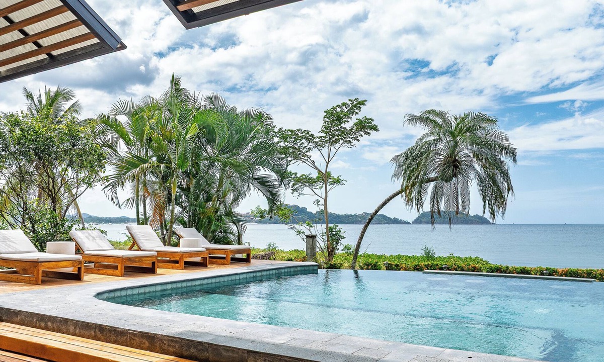 Potrero Villa | Oceanfront Oasis - 9BR Infinity Pool Villa