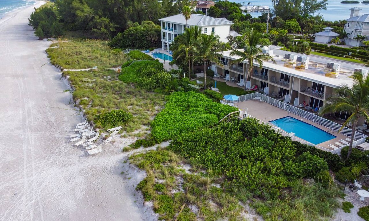 Longboat Key Apartment | Oceanfront Oasis – Longboat Key 226 by RVA