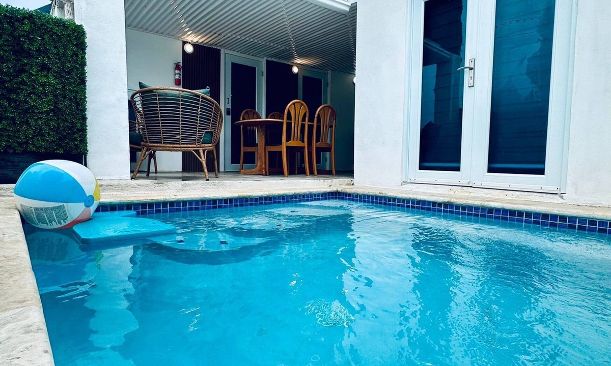 Arecibo Pueblo Bed & Breakfast | Oceanfront Oasis SOLAR POWERED beachfront w/spectacular ocean view