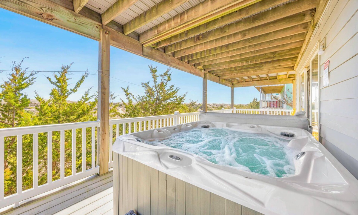 Salvo House | Oceanfront Peaceful Easy Feeling! Home w/Hot Tub, Game Room, Easy Beach Access