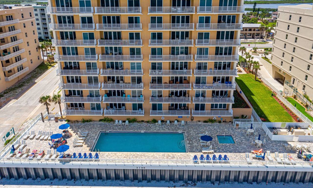Daytona Beach Shores Condo | Oceanfront Penthouse