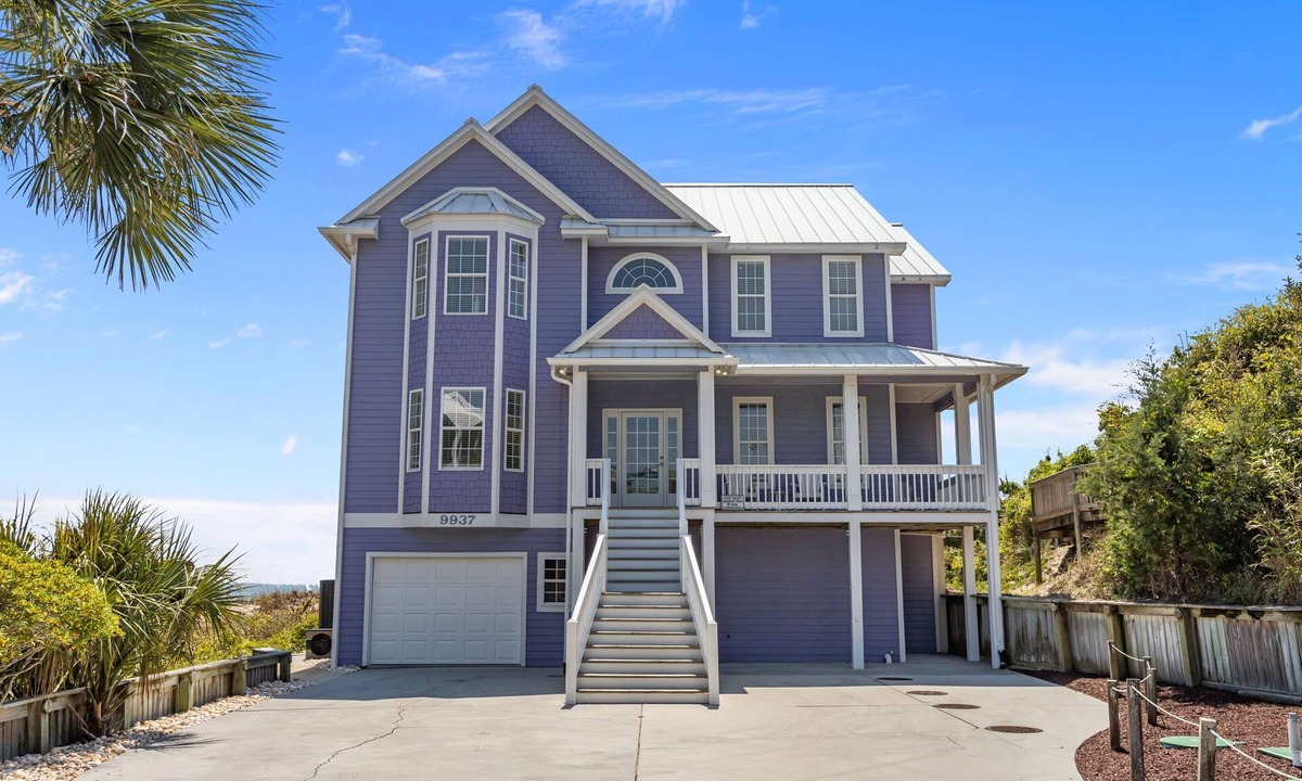 Emerald Isle House | Oceanfront,private pool,beach boardwalk,views galore!Located in Spinnakers Reach