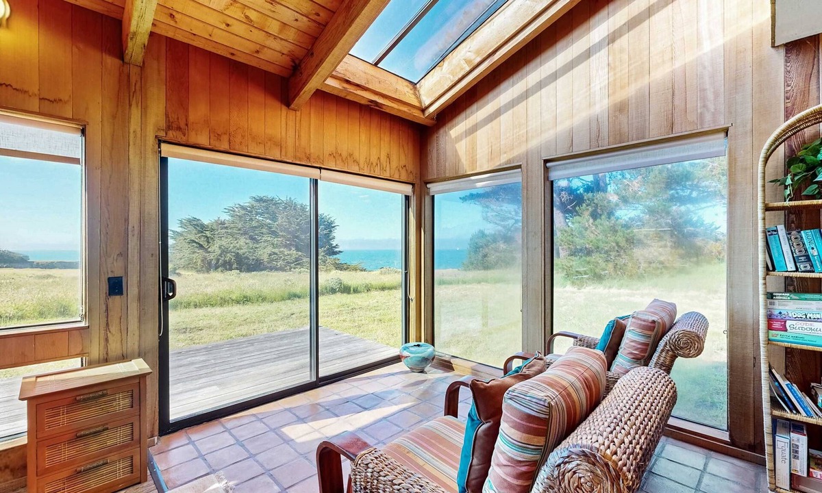 Sea Ranch House | Oceanfront Sea Ranch home near Black Point with ocean views