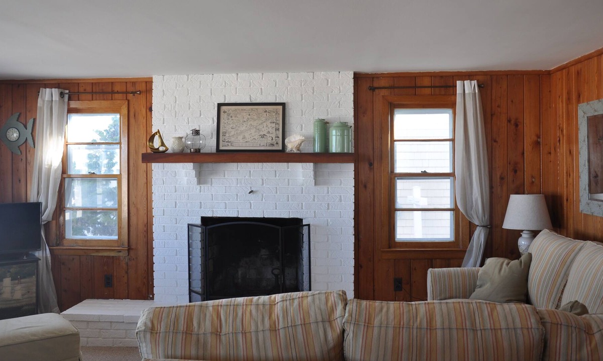 North Beach Haven House | Oceanfront, Steps to the Sand, Beachy, Clean, and Cozy.