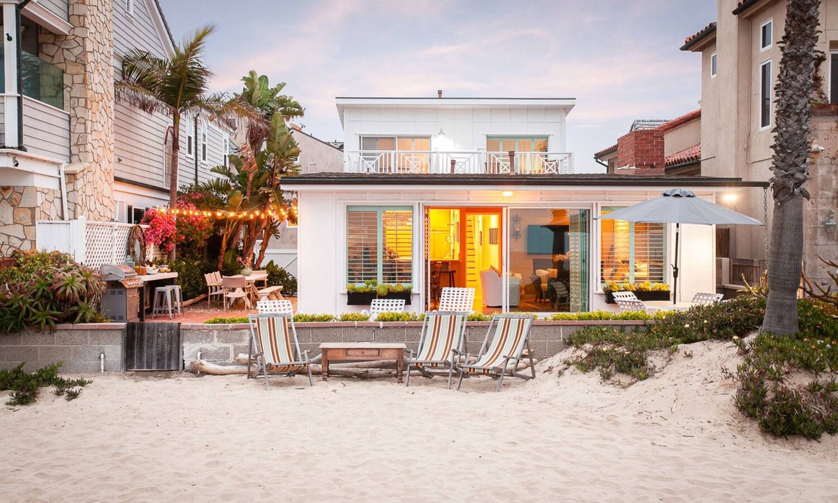 Santa Ana Heights House | Oceanfront. Stylish single family beach house. No crazy boardwalk.