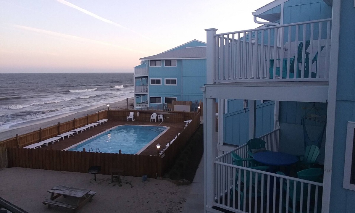 Kure Beach Condo | OCEANFRONT- TOP FLOOR