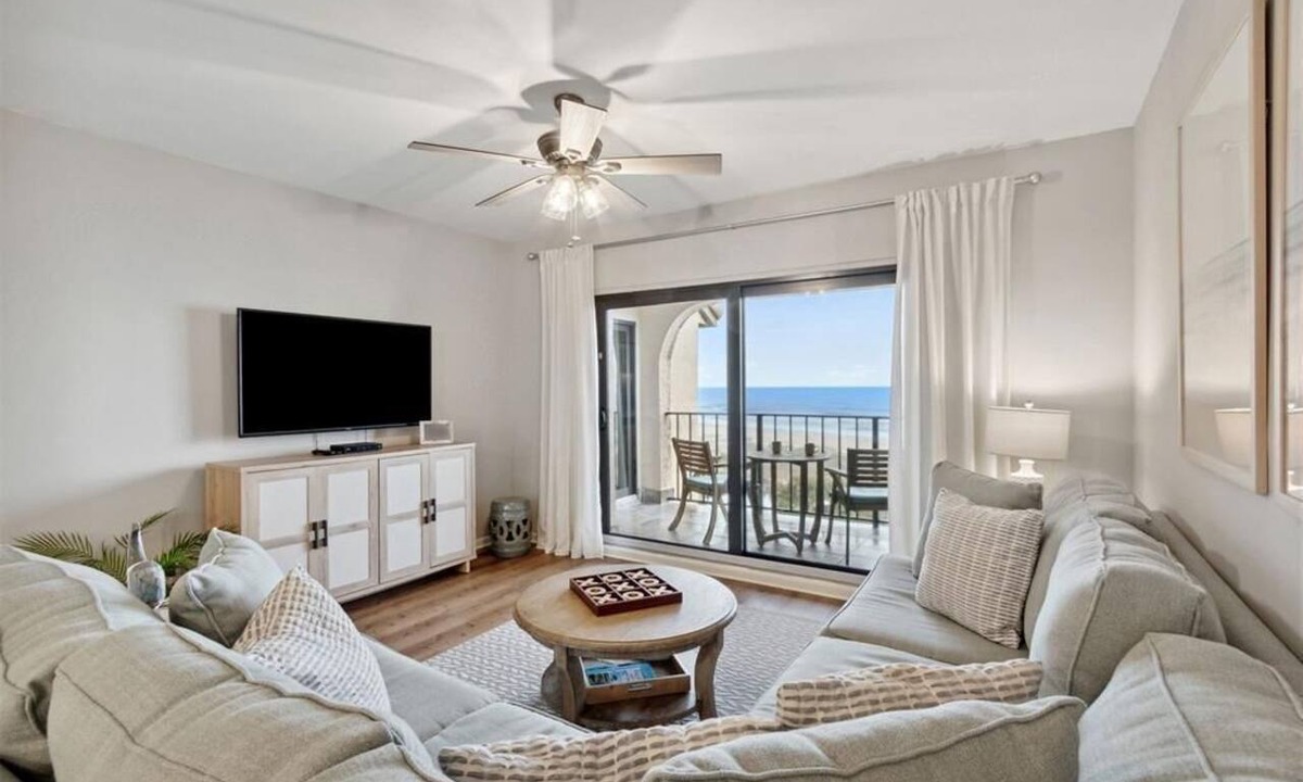 Fernandina Beach Condo | Oceanfront Turtle Dunes 5th Floor RENOVATED - Private Balcony - Beach & Pool!