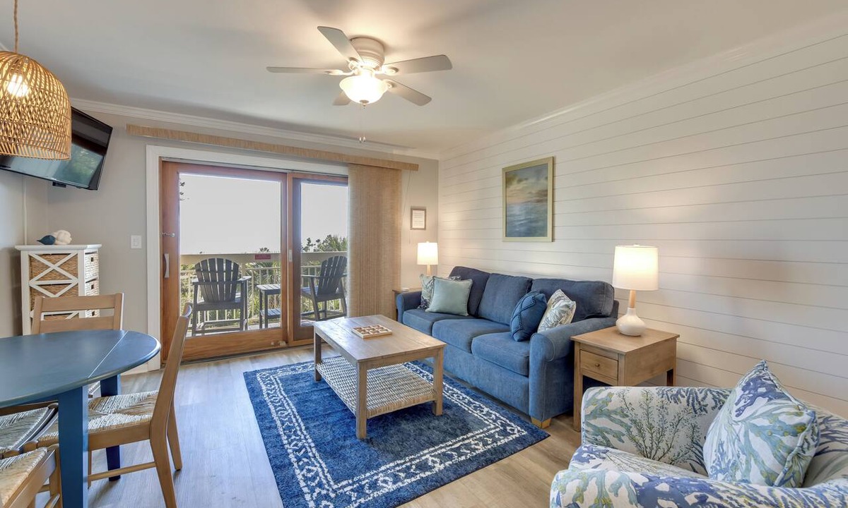 North Forest Beach Condo | Oceanfront Condo! Breakers 210 w/Sunrise Views