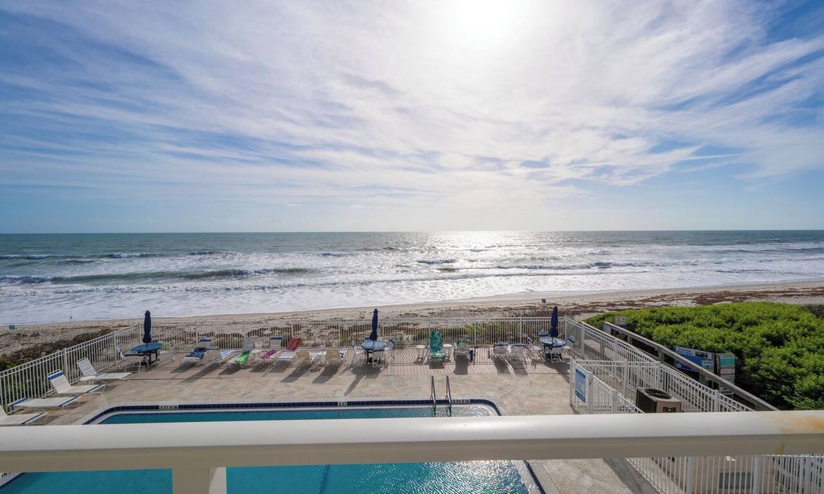 Indian Harbour Beach Condo | Oceanfront Corner 2BR Condo 3rd Floor Balcony Indian Harbour Beach, Unit 301